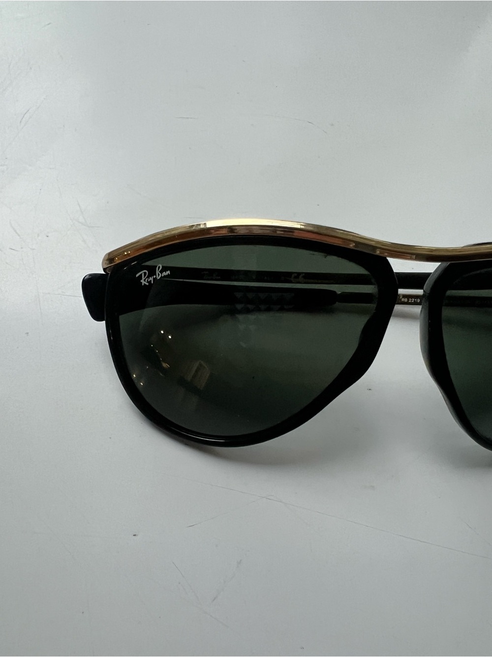 Ray-Ban Women’s Olympian Aviator Sunglasses with Black, Gold and Dark Green lens